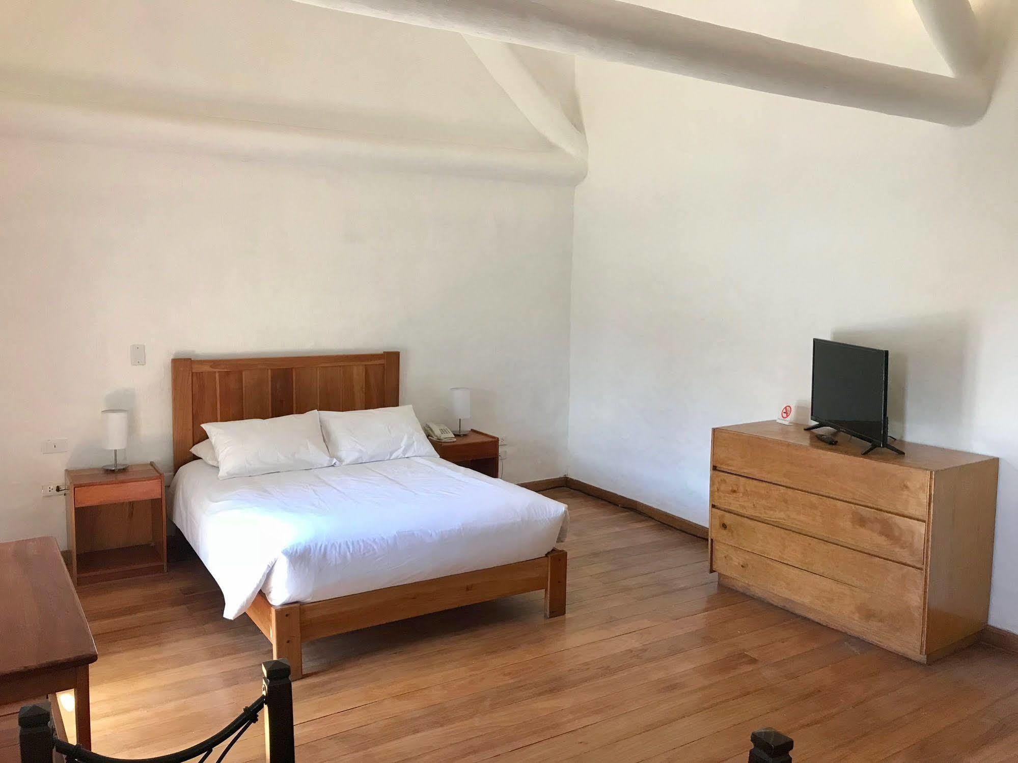 Hotel Inkarri 3*